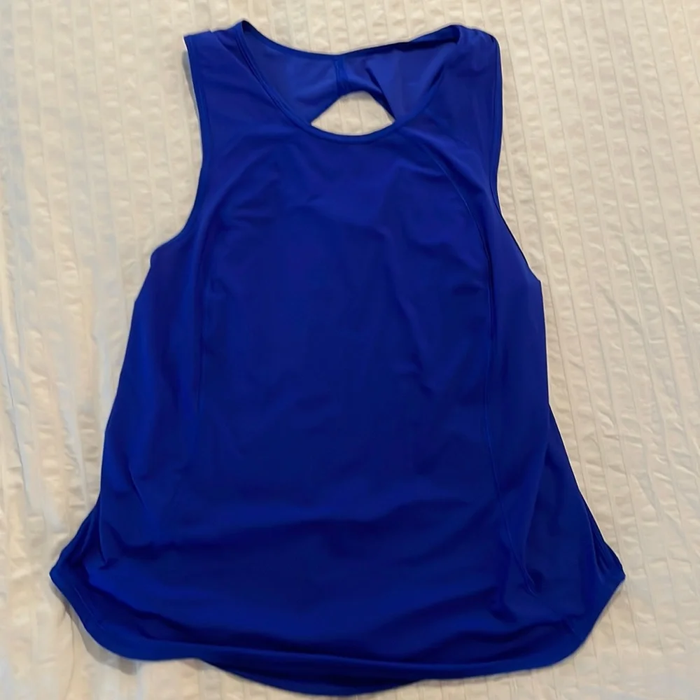 Lululemon Top - Picture 1 of 4